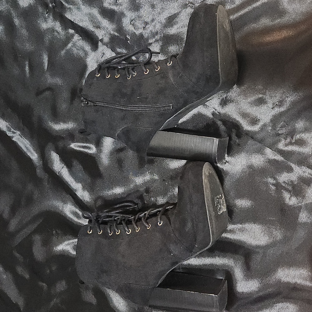 Booties - Picture 13 of 16